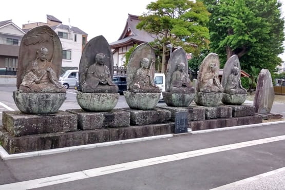 市川市指定文化財・石の六地蔵